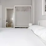 Apartament Contrasti - Black & White Mediolan