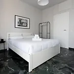 Contrasti - Black & White Apartament Mediolan