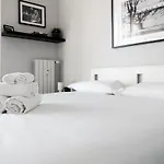 Apartament Contrasti - Black & White