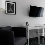 Contrasti - Black & White * Mediolan
