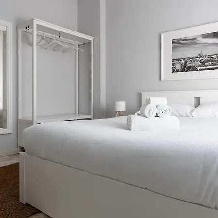 Contrasti - Black & White Apartament