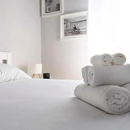 Contrasti - Black & White Appartement Milaan