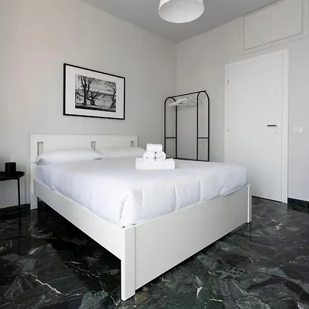 Contrasti - Black & White Appartement Milaan