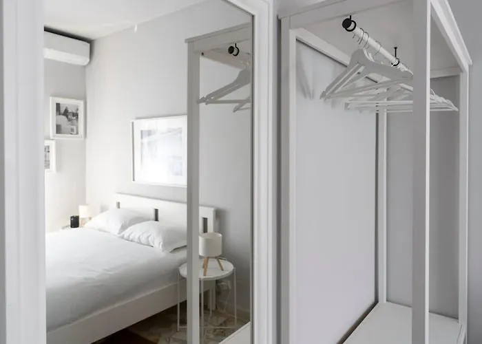 Contrasti - Black & White * Milán