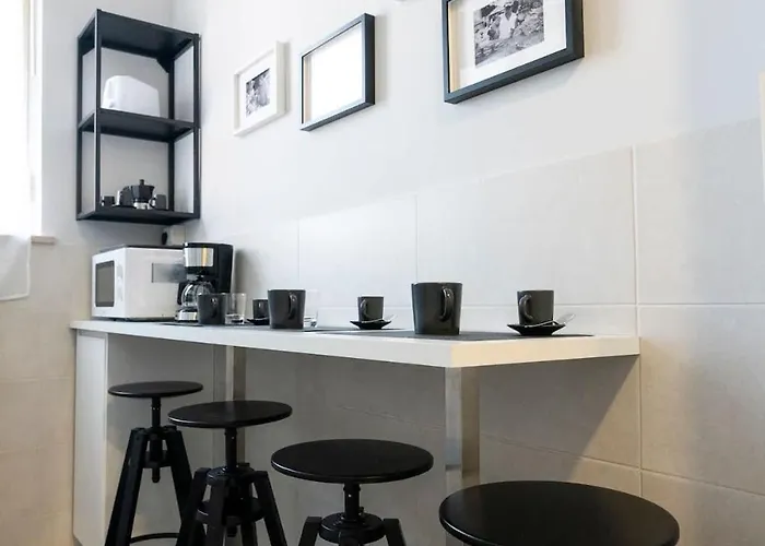 Contrasti - Black & White Apartmán