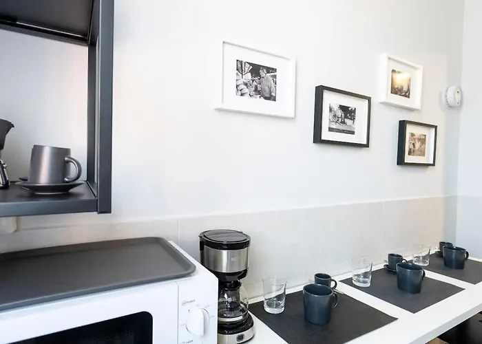 Contrasti - Black & White Milán